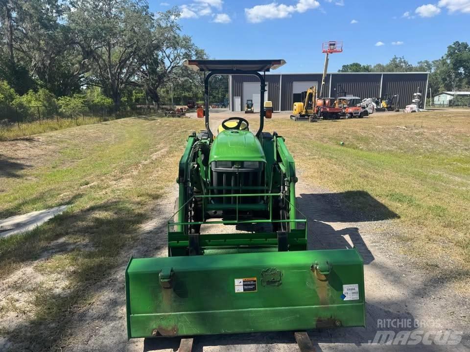 John Deere 3038 E Trattori