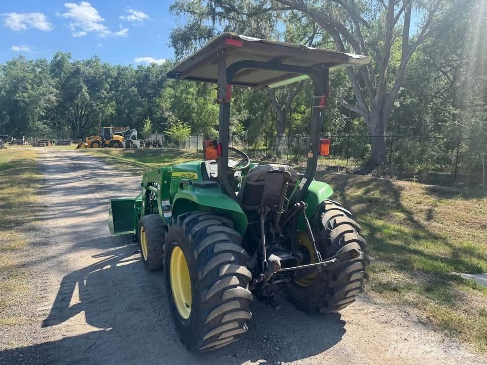 John Deere 3038 E Trattori