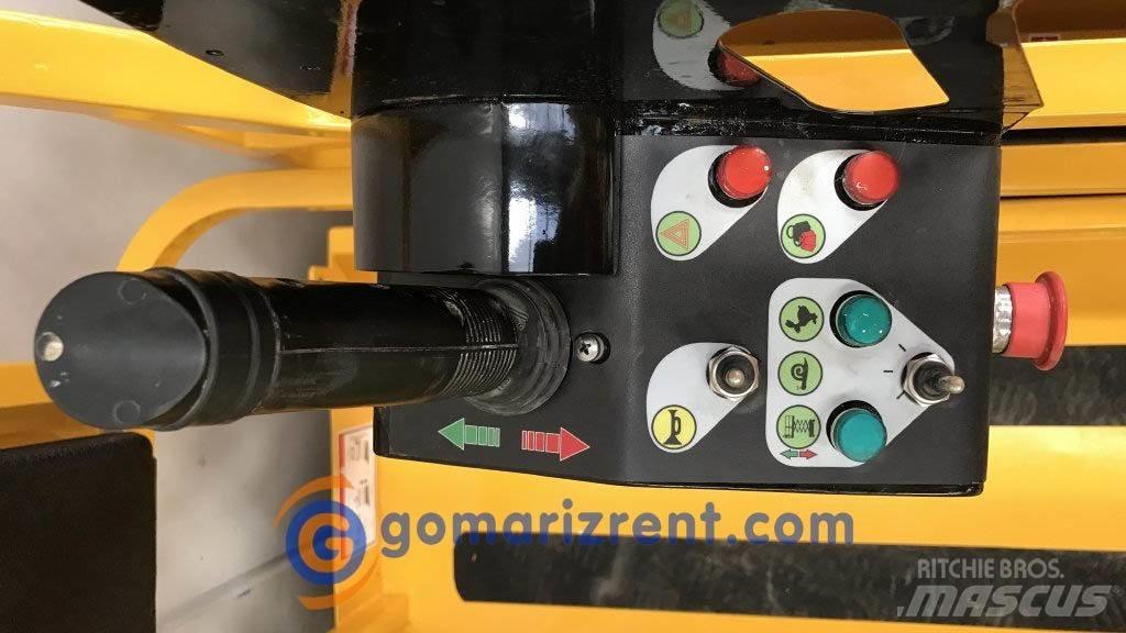 Haulotte Compact 8 Piattaforme a pantografo