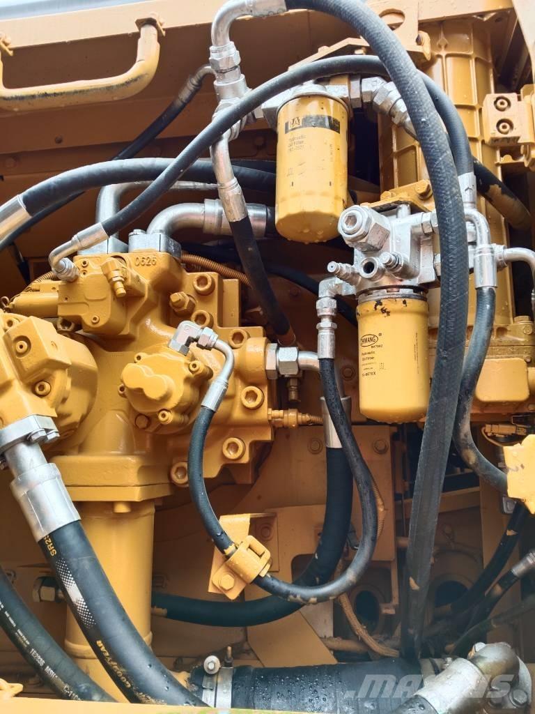 CAT 330 D Escavatori cingolati
