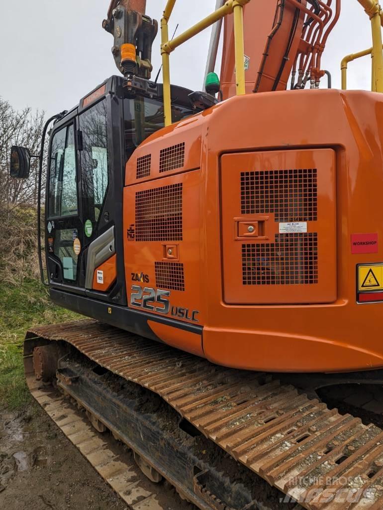 Hitachi ZX225US-7 Escavatori cingolati