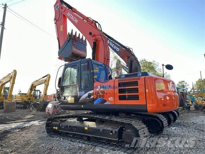 Hitachi ZX 200 Escavatori cingolati