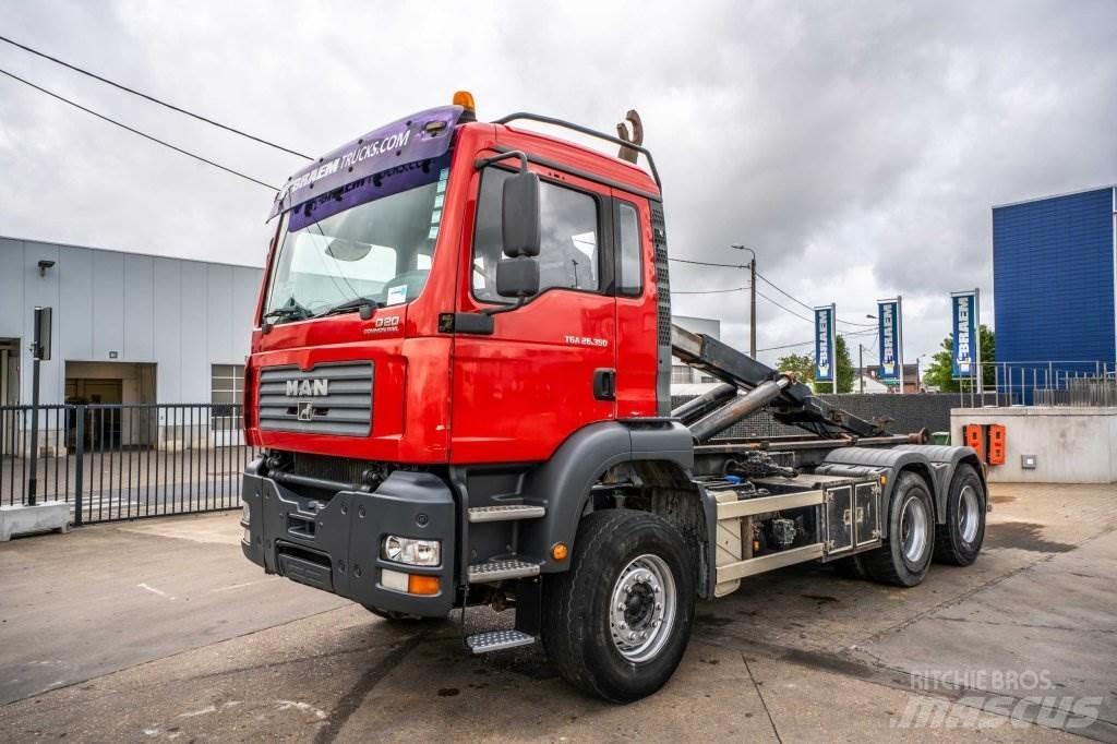 MAN TGA 33.360 BL Camion con gancio di sollevamento