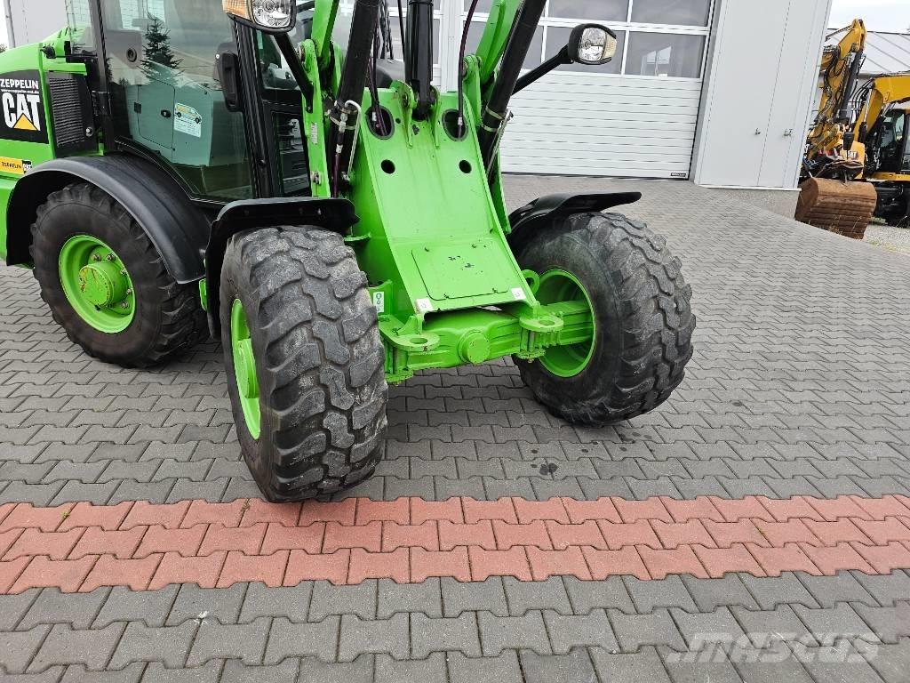 CAT 906 M Pale gommate