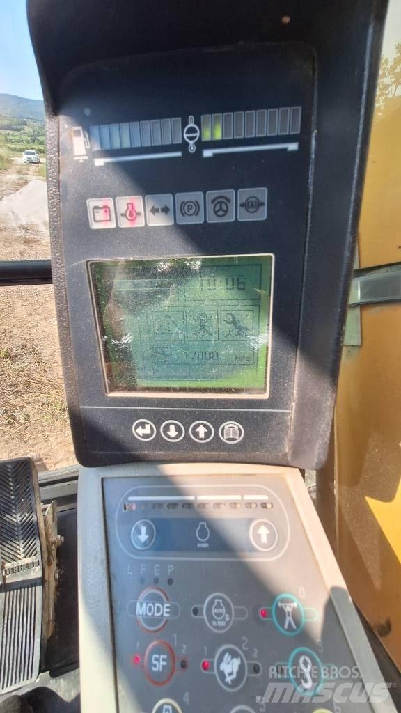 Liebherr R934C HDC Escavatori cingolati