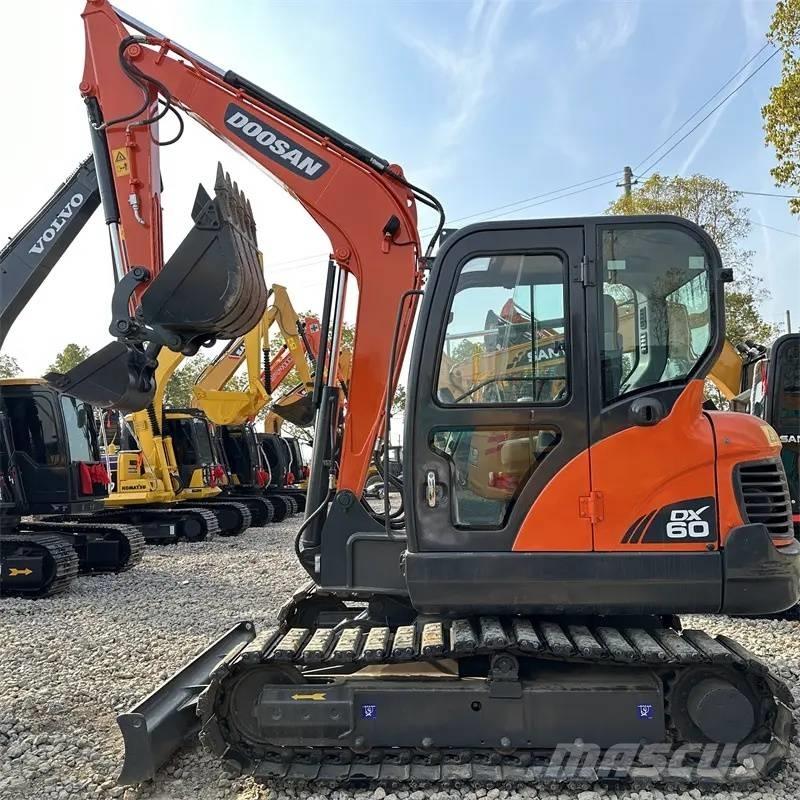 Doosan DX 60 Escavatori cingolati