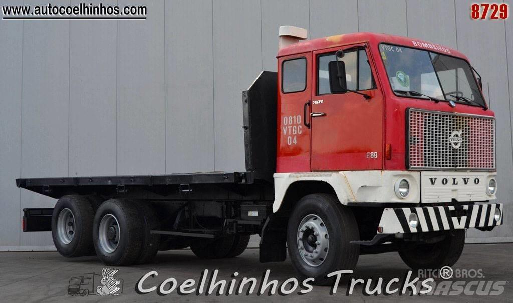 Volvo F89-42 (6x2) Camion con sponde ribaltabili