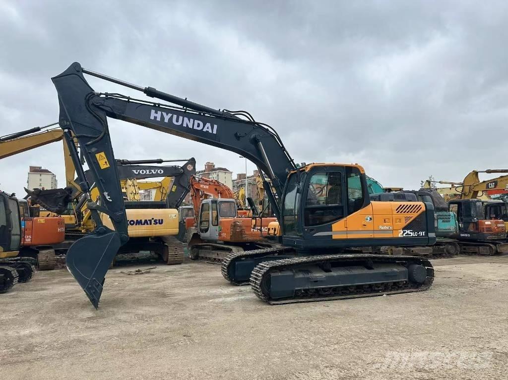 Hyundai 225 LC-9T Escavatori cingolati