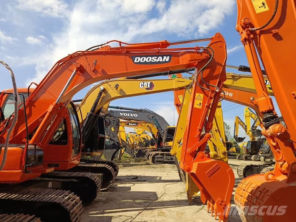 Doosan DX 150 LC Escavatori cingolati
