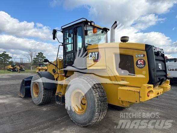CAT 926M Pale gommate
