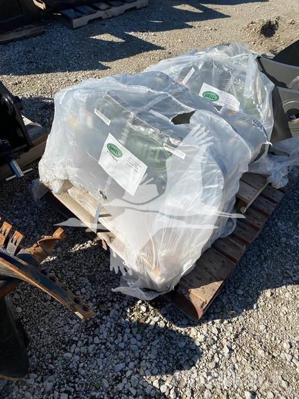  Fortress QC65B Benne