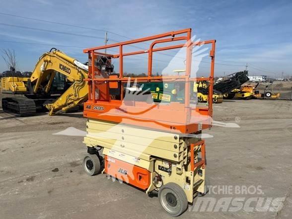 JLG 2632ES Piattaforme a pantografo