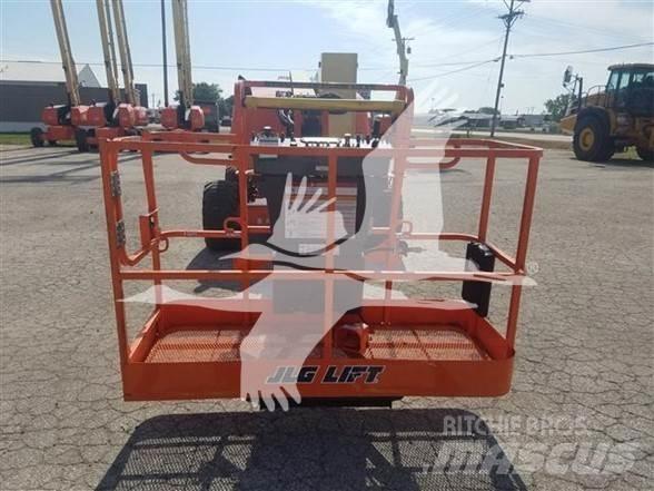 JLG 450AJ Piattaforme a braccio articolato