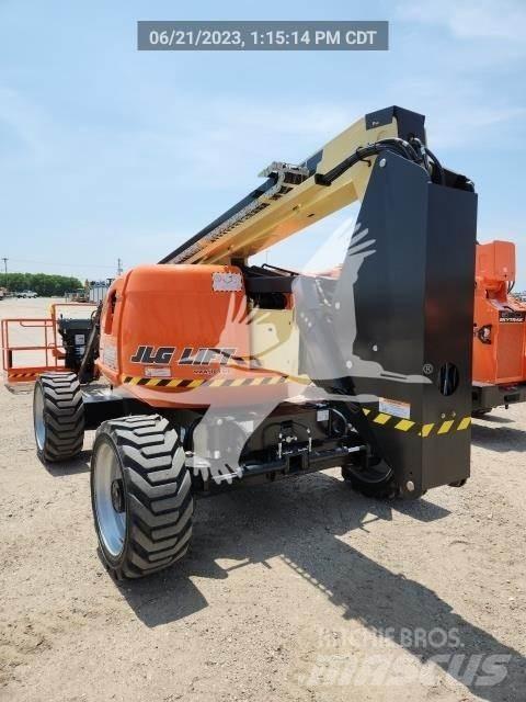 JLG 600AJ Piattaforme a braccio articolato