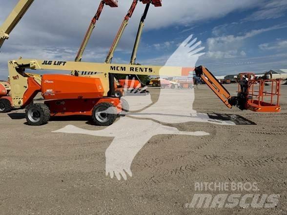 JLG 800AJ Piattaforme a braccio articolato
