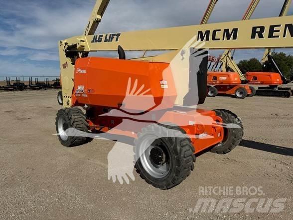 JLG 800AJ Piattaforme a braccio articolato