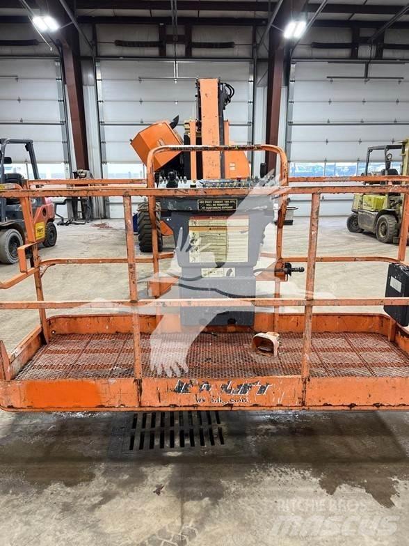 JLG 800AJ Piattaforme a braccio articolato