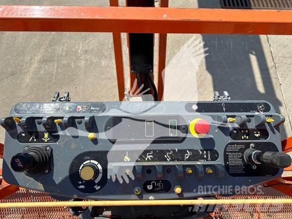 JLG 860SJ Piattaforme a braccio telescopico