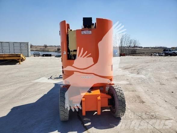 JLG E300AJP Piattaforme a braccio articolato
