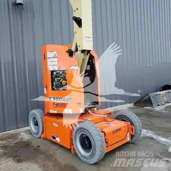 JLG E300AJP Piattaforme a braccio articolato