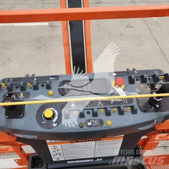 JLG EC600SJP Piattaforme a braccio telescopico