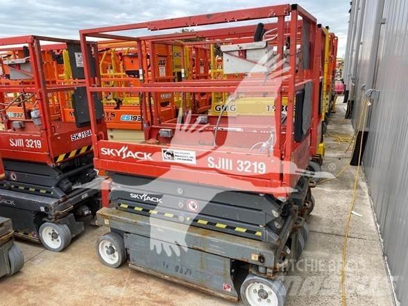 SkyJack SJ3219 Piattaforme a pantografo