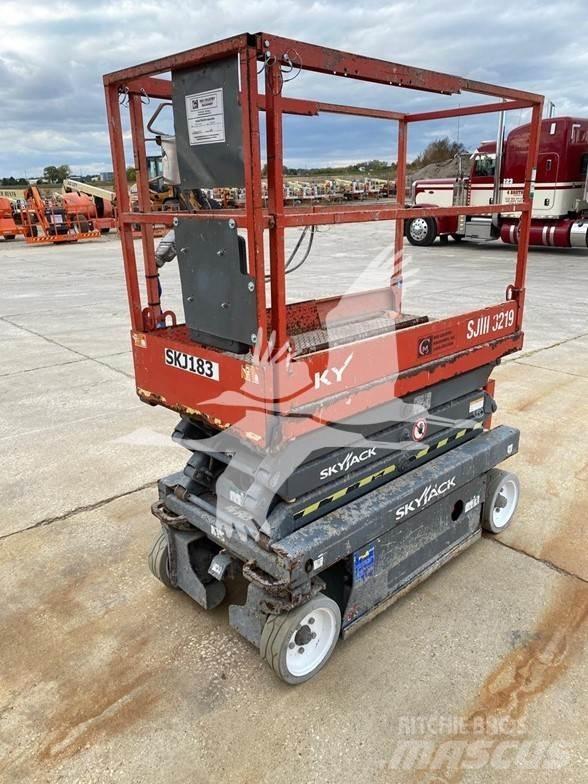 SkyJack SJ3219 Piattaforme a pantografo