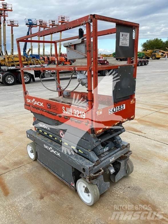 SkyJack SJ3219 Piattaforme a pantografo