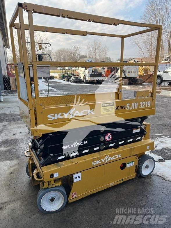 SkyJack SJ3219 Piattaforme a pantografo