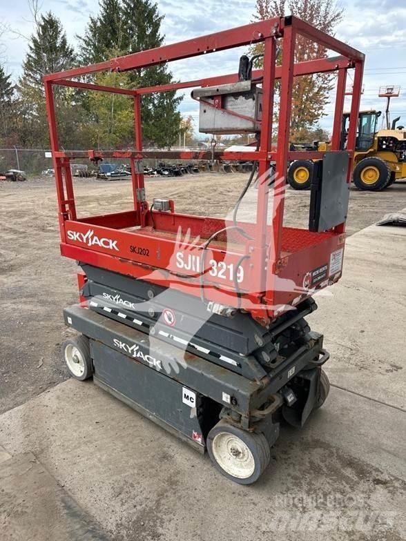 SkyJack SJ3219 Piattaforme a pantografo