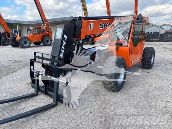 SkyTrak 6042 Sollevatori telescopici