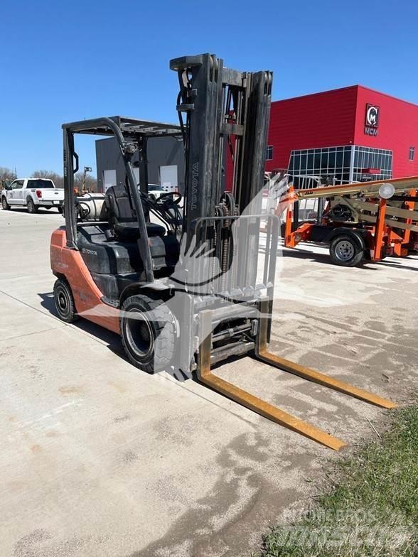 Toyota 8FGU25 Carrelli elevatori diesel