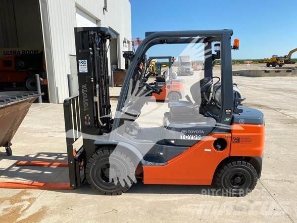 Toyota 8FGU25 Carrelli elevatori diesel