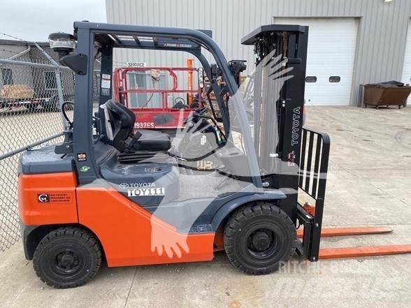 Toyota 8FGU25 Carrelli elevatori diesel