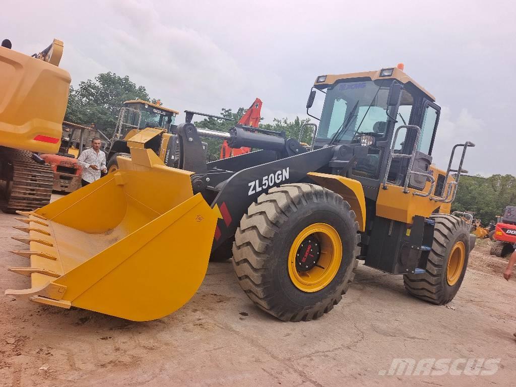 XCMG ZL50GN Pale gommate