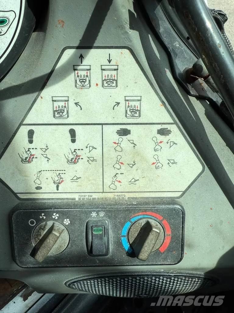 Bobcat T650 Mini Pale Gommate