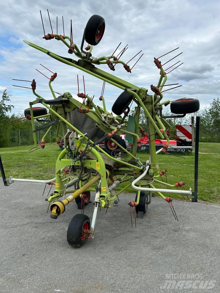 CLAAS Volto 800 Ranghinatori