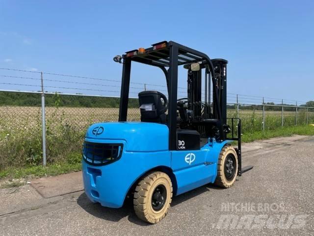 EP EFL302 | 3T | LI-ION Carrelli elevatori elettrici