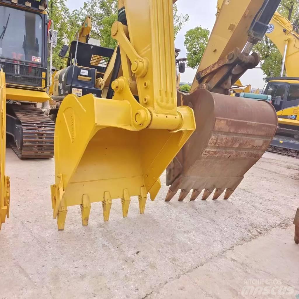 Komatsu PC 220 Escavatori cingolati