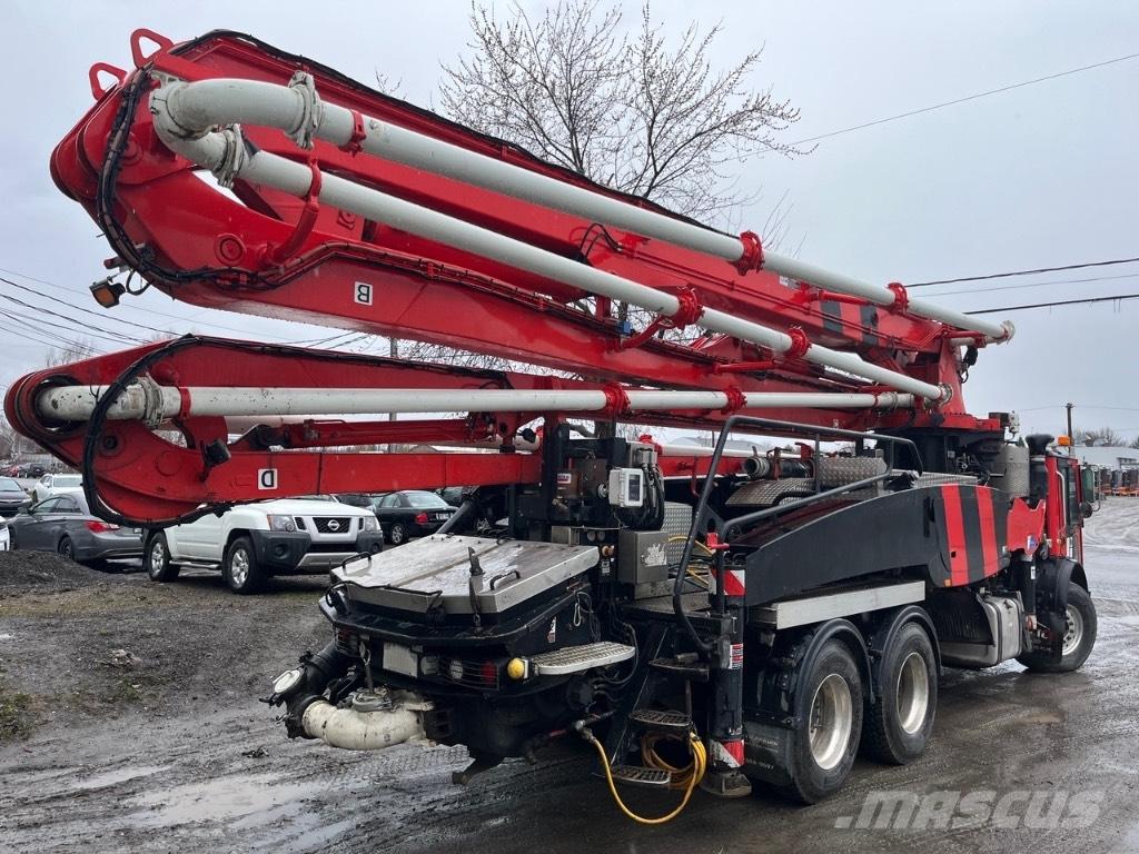 Liebherr 37XXT-Z4 Autopompe per calcestruzzo