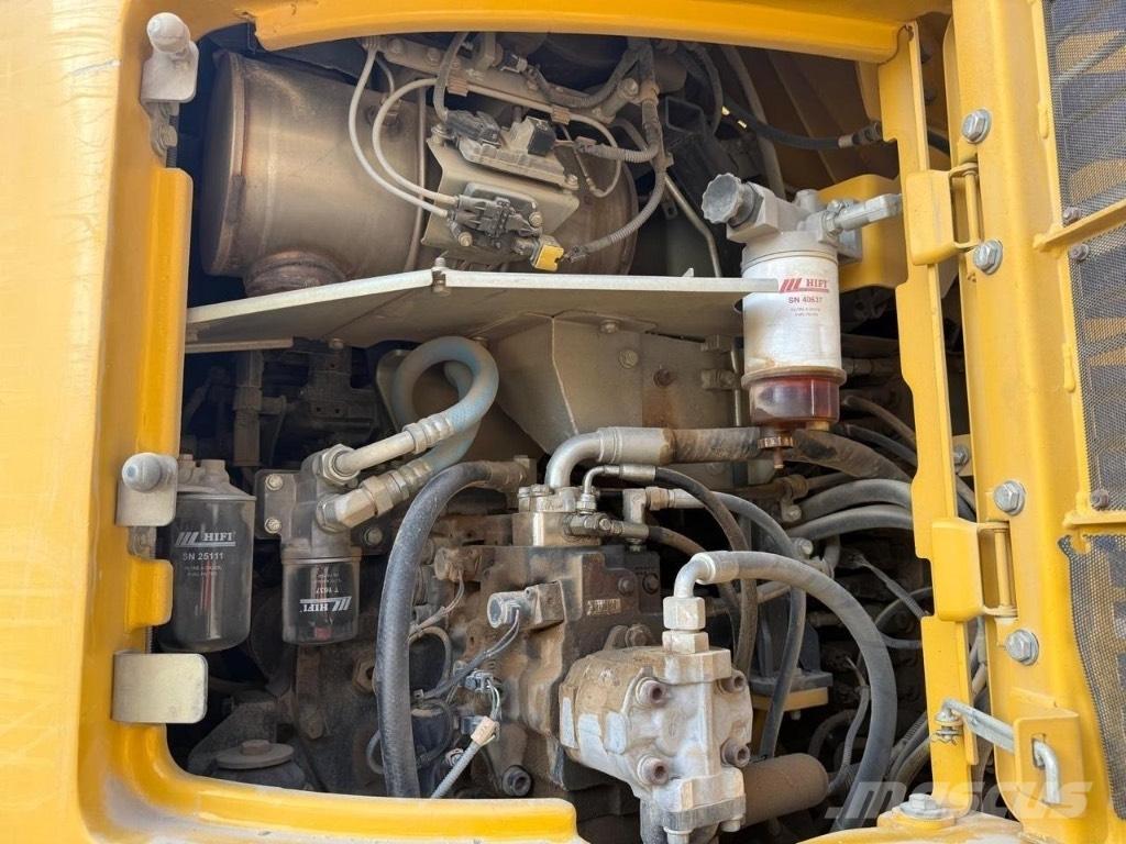 Komatsu PW 118 Escavatori gommati