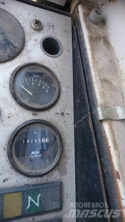 Liebherr A900 Escavatori gommati