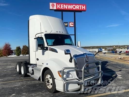 Kenworth T 680 Motrici e Trattori Stradali