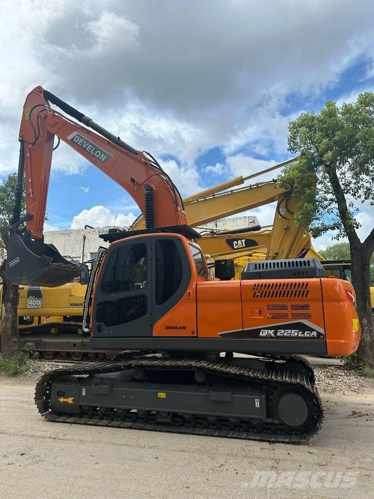 Doosan DX 225 LCA Escavatori medi 7t - 12t