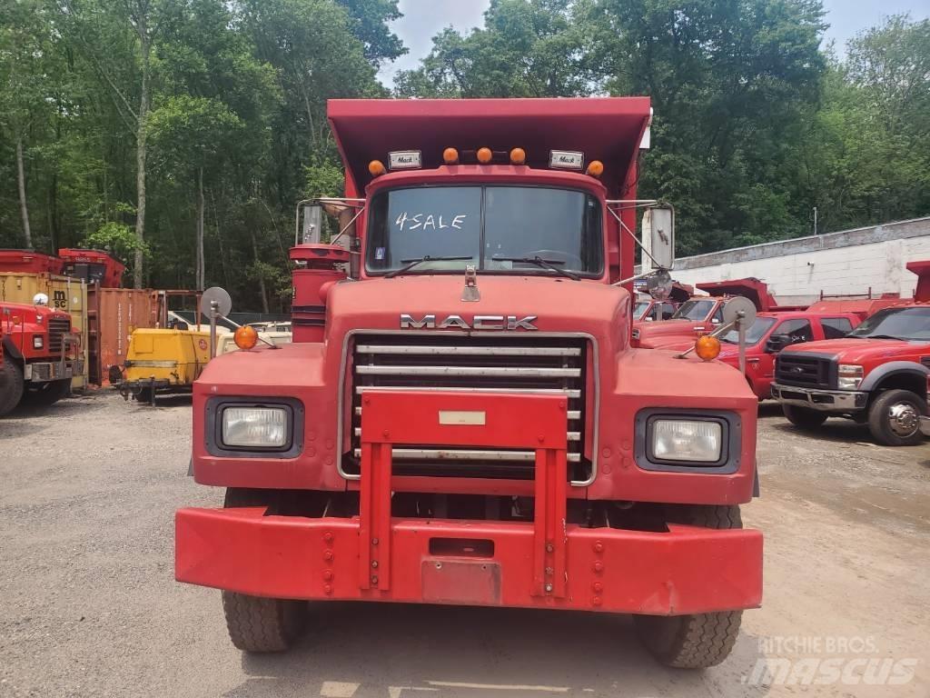 Mack RD690SX Camion ribaltabili