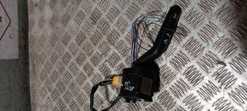 Scania R 440   1542529 Cabine e interni