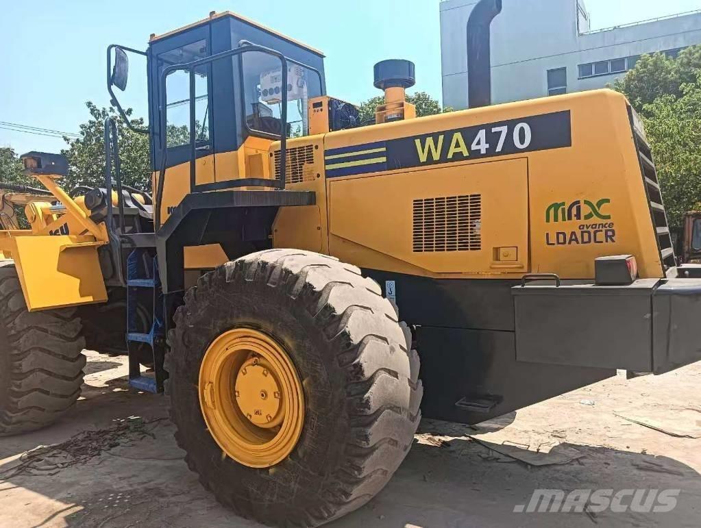 Komatsu WA 470-3 Pale gommate