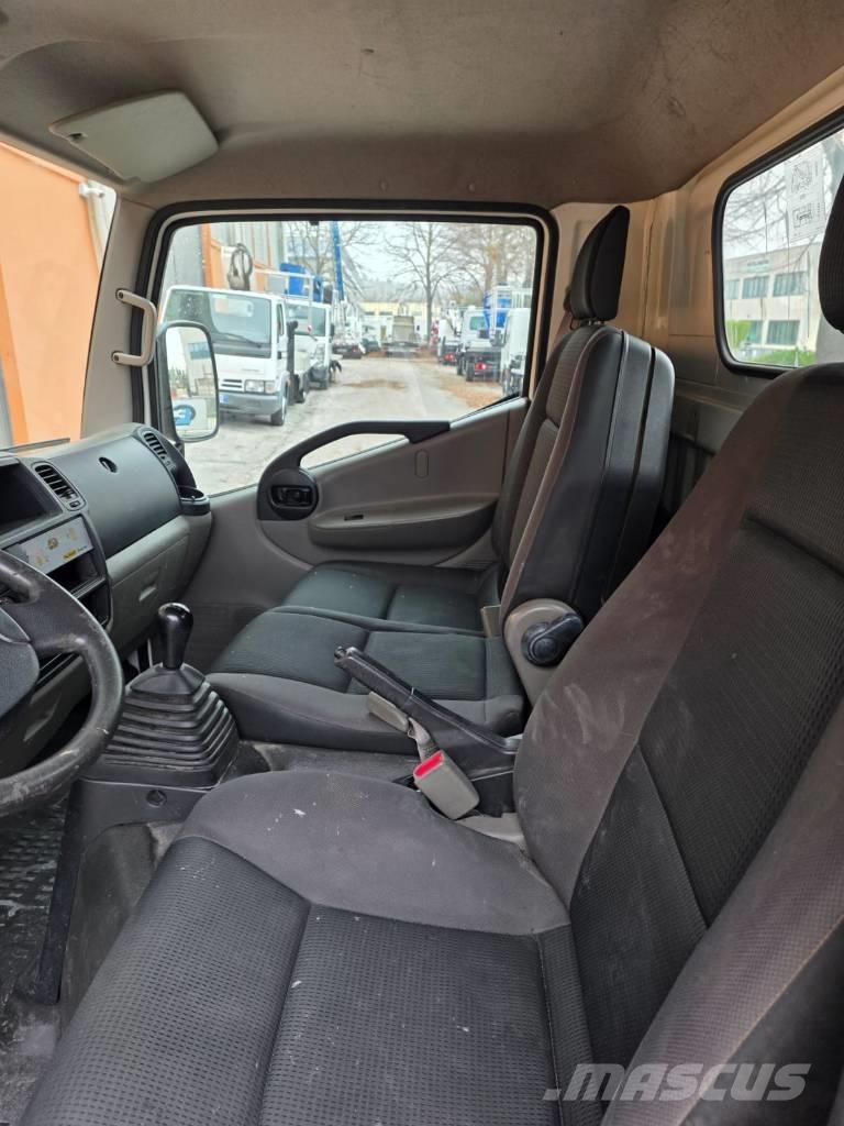 Palfinger P 200 A Piattaforme autocarrate