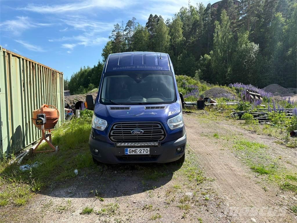 Ford Transit Camper e roulotte