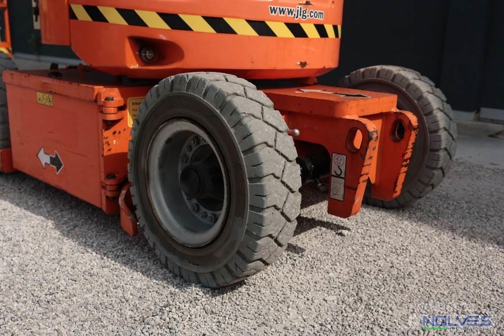 JLG E300AJP Piattaforme a braccio articolato